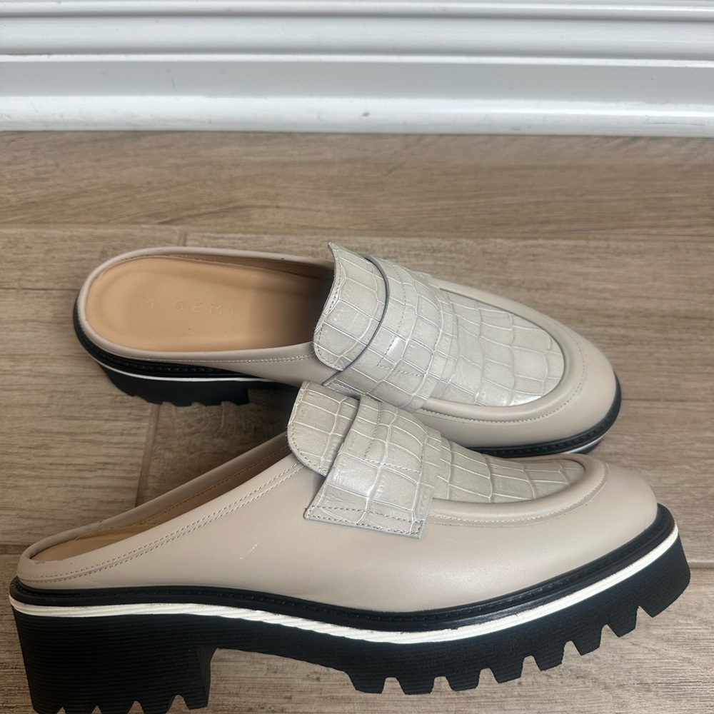 M. Gemi Women's Elsa Mule Shoes in Cream